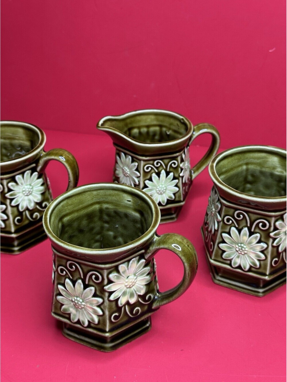 Retro Floral Green MCM Japanese Cream and 3 Coffee Cups